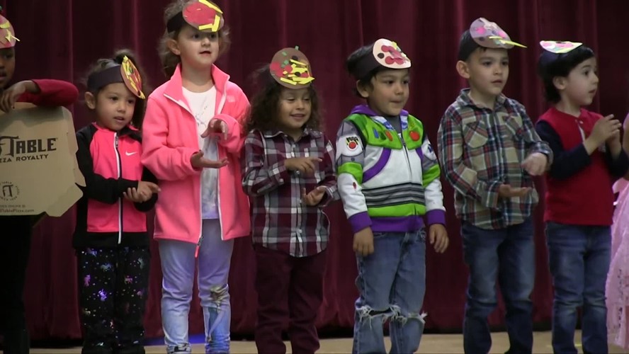 Robla SD: Dual Language Immersion Performance